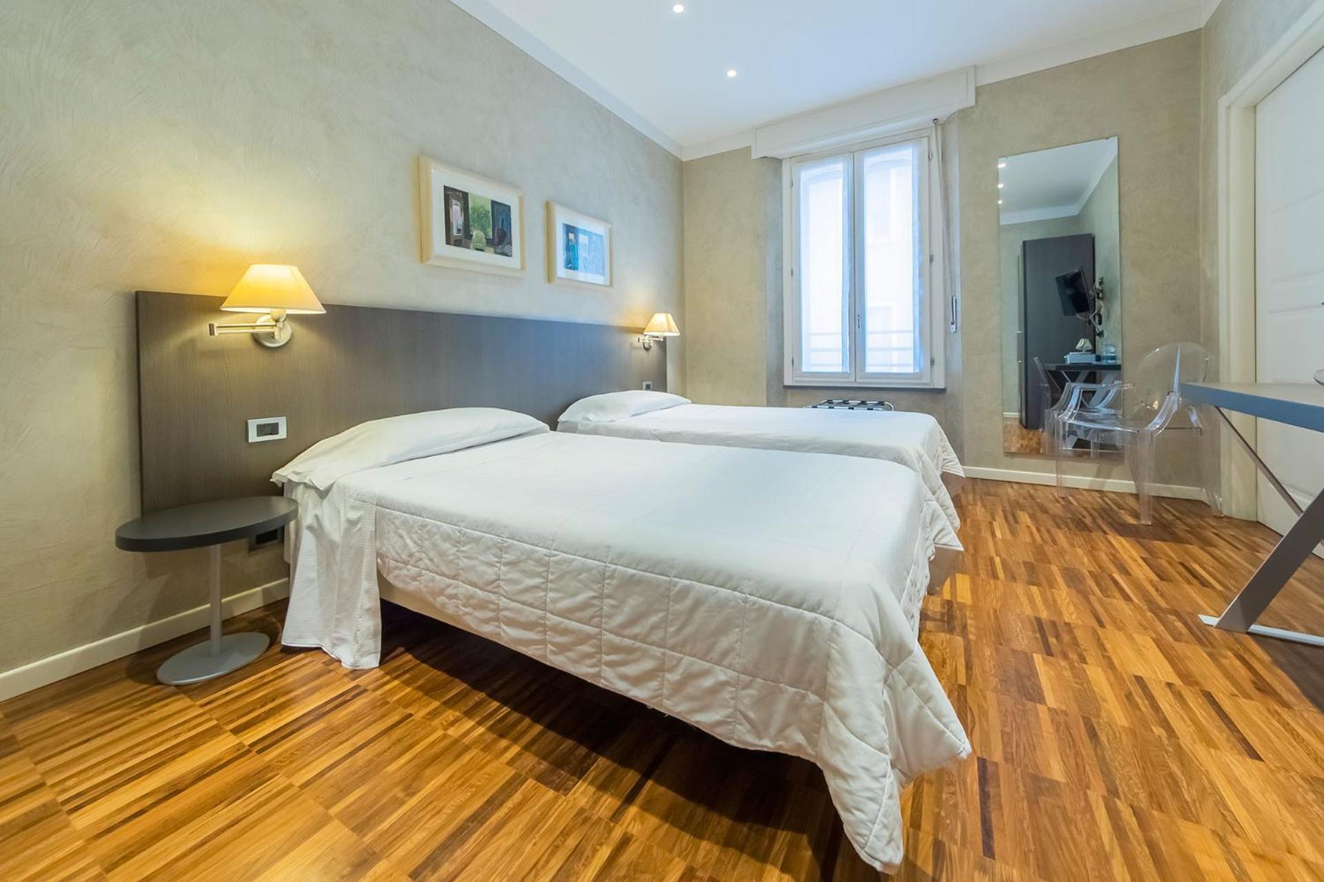 Century Hotel Parma Buitenkant foto
