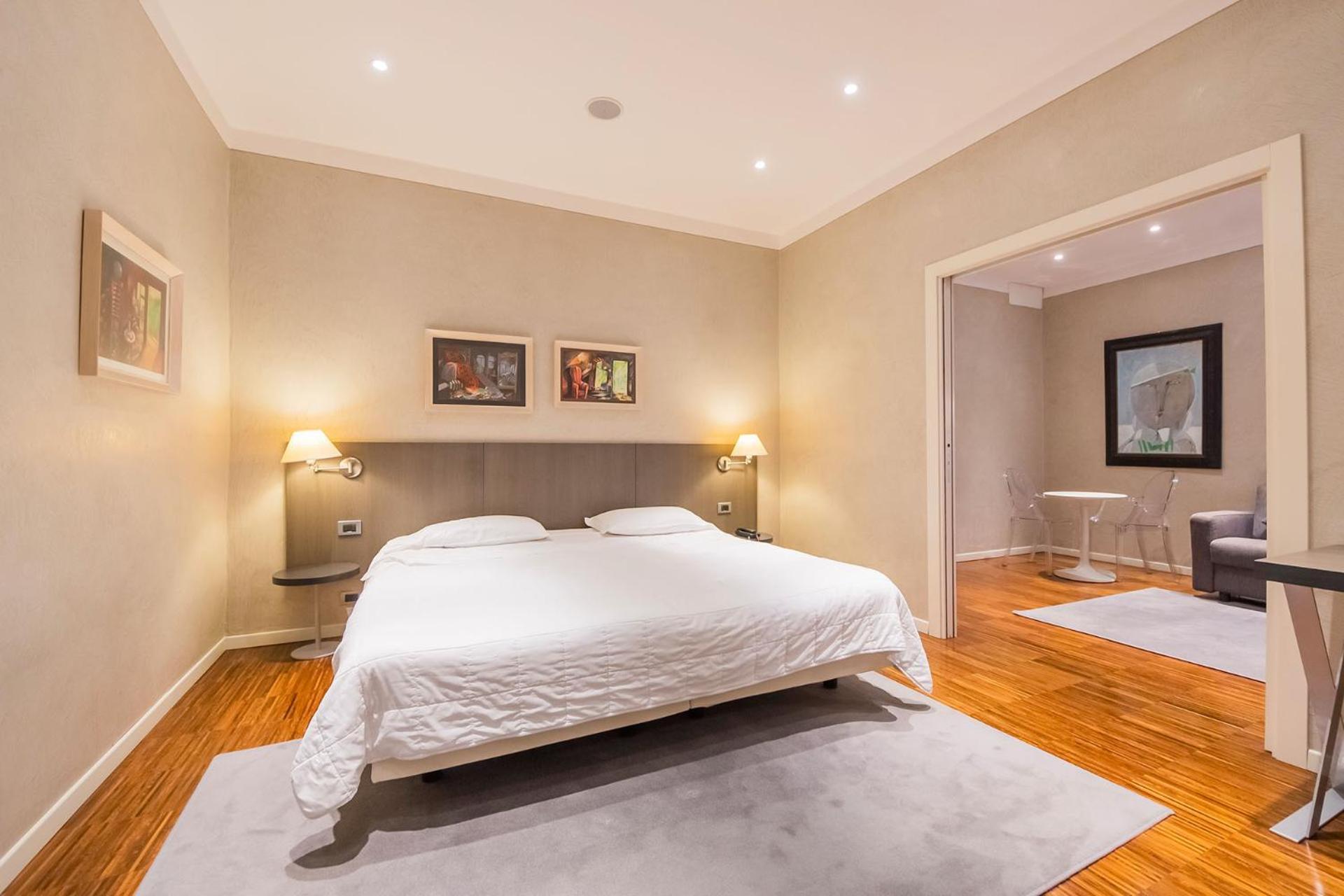 Century Hotel Parma Buitenkant foto